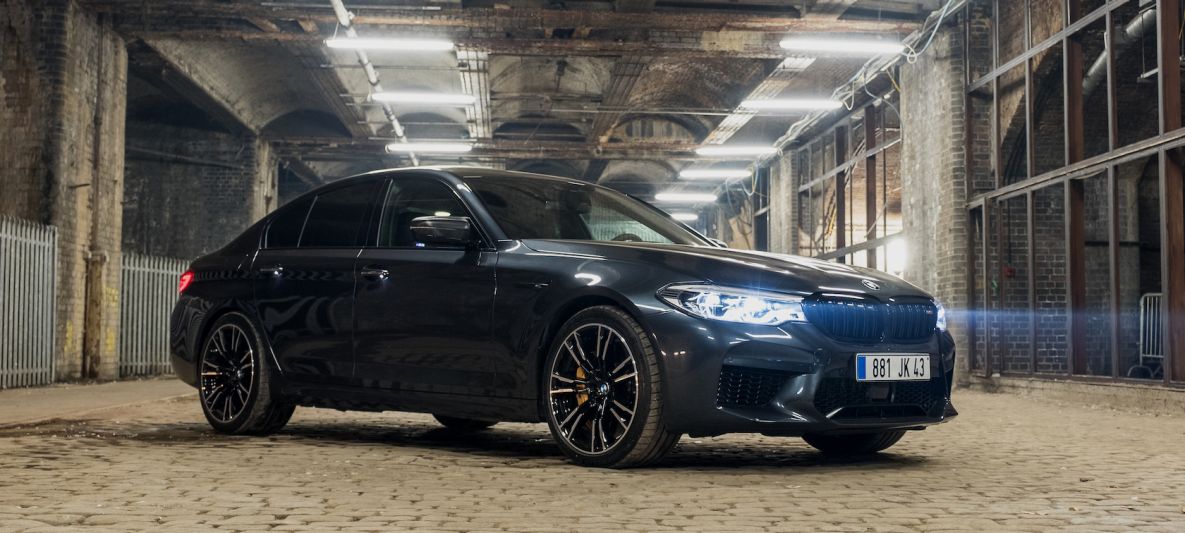 DAFTAR FILM YANG MENGHADIRKAN BMW