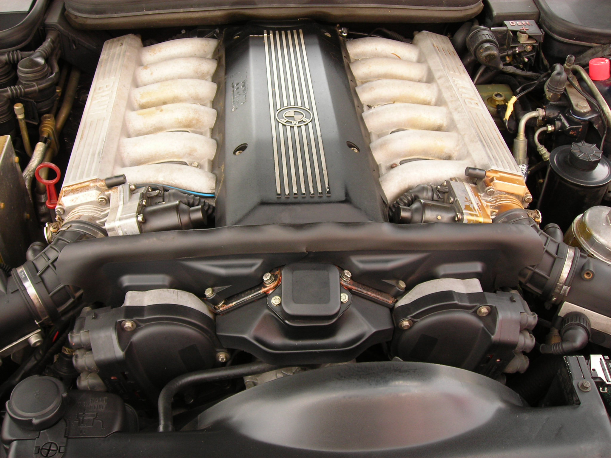 V12 Mesin Pertama Produksi BMW