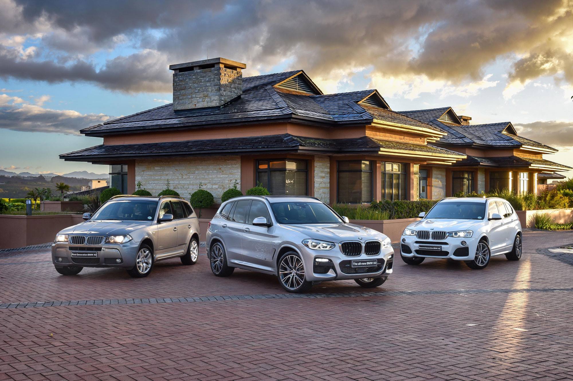 Melihat Jejak Sang Pelopor: Evolusi BMW X3 dari Masa ke Masa