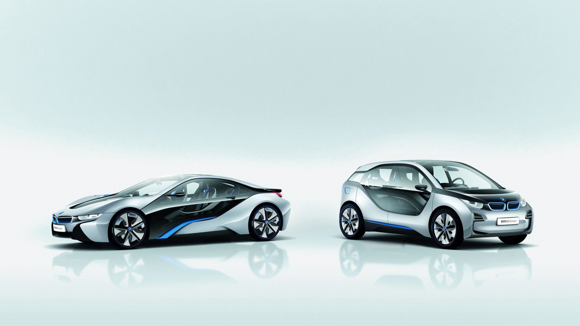 BMW Elektrifikasi Pertama di Dunia: BMW i3 dan BMW i8